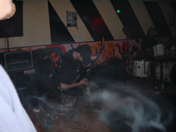 IMG003