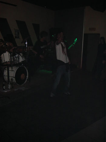 IMG006