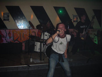 IMG037